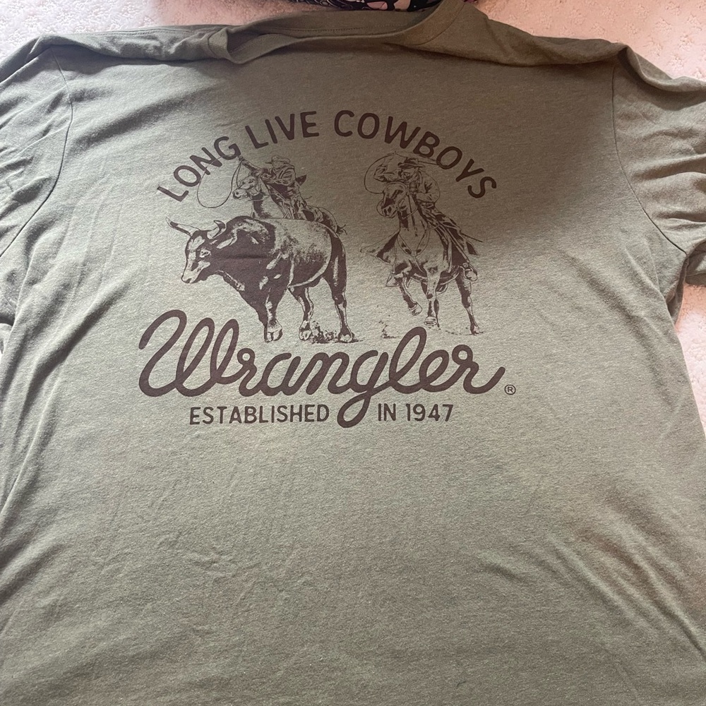Green wrangler tshirt